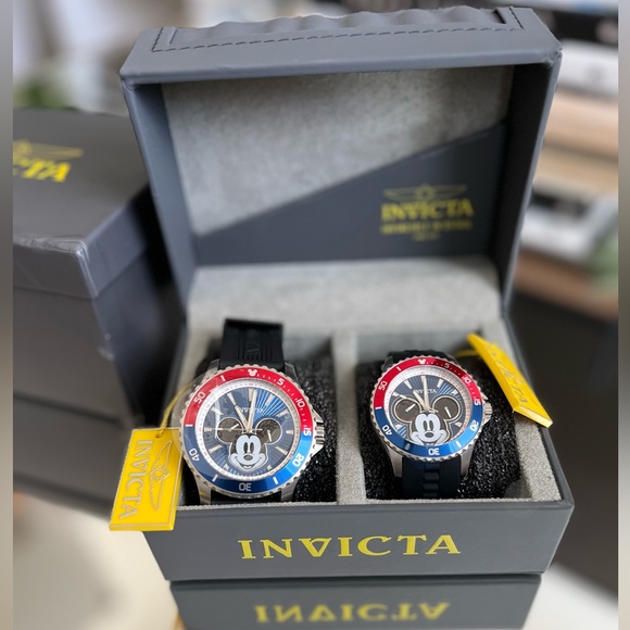 INVICTA Mickey Mouse Watch Set ~NIB π¦ - Picture 2 of 16
